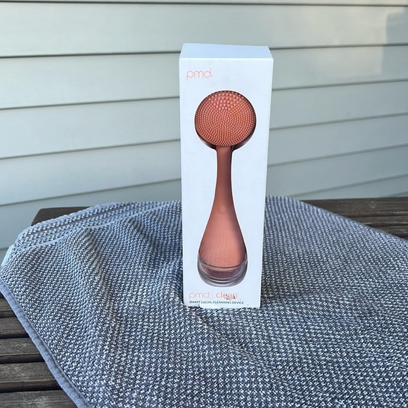 PMD Accessories Pmdclean Smart Facial Cleansing Device For A Deep